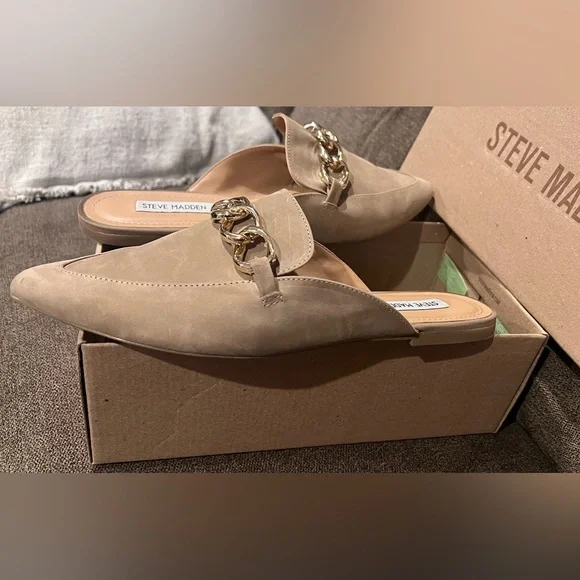 Steve Madden Women's Tan Mules, size 10. Worn twice - Picture 1 of 6